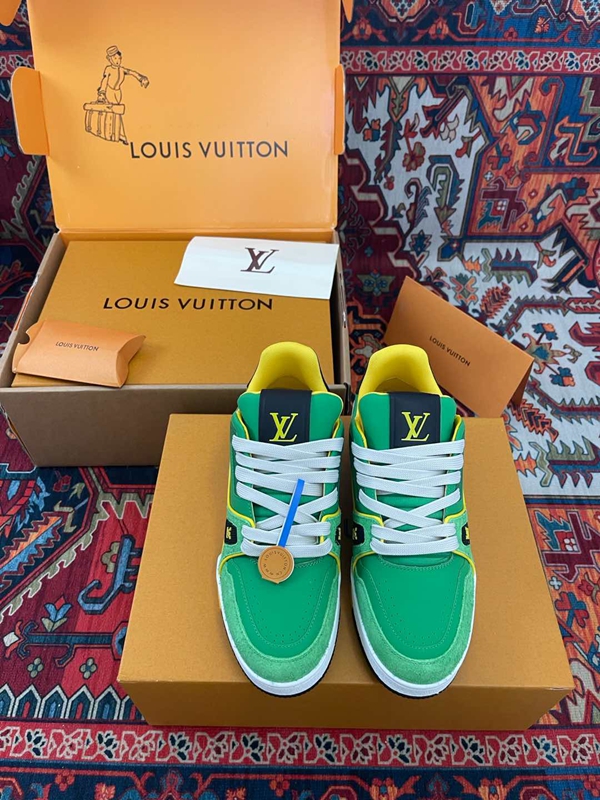 ルイヴィトン靴正面デザイン